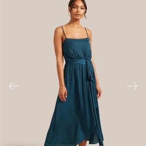 MODERN CITIZEN - Midi Wrap Dress